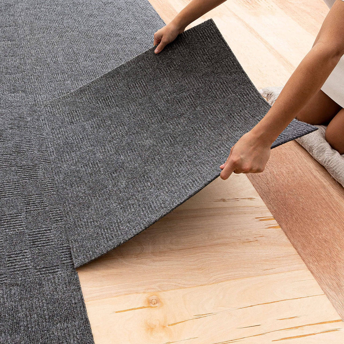 Mohawk Home 24" x 24" Indoor/Outdoor 0.25" Pile Height, Peel and Stick Carpet Tile, Grey POLYESTER, (15 Tiles) (60 sqft/box)