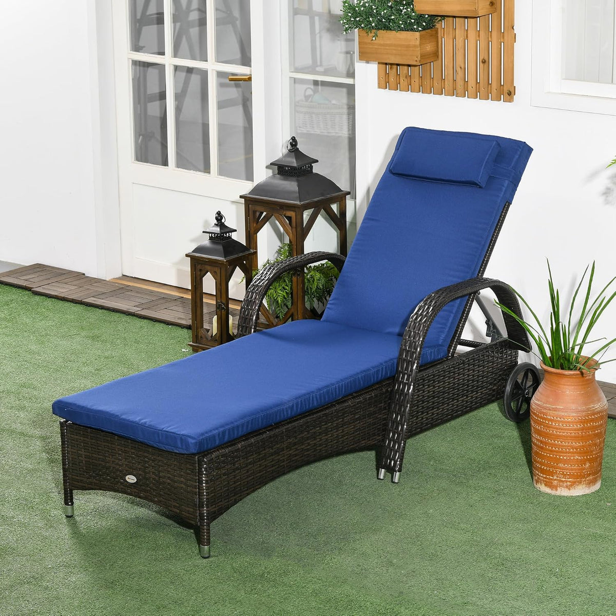 Outdoor Wicker Chaise Lounge with Adjustable Backrest and Wheels